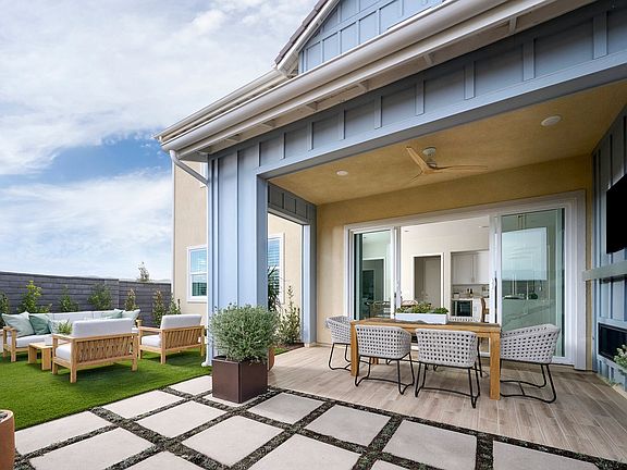 Lotus at Rienda Backyard Plan 1 Rancho Mission Viejo, CA
