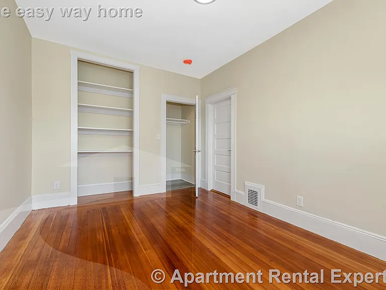44 Brackett St #1 — Photo 8