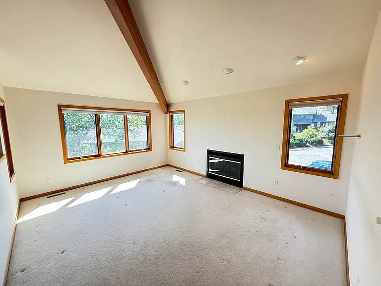 2620 Briarwood Dr — Photo 8