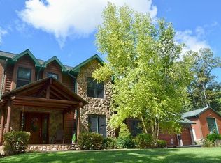 6350 218th Ave, Lake Geneva, WI 53104