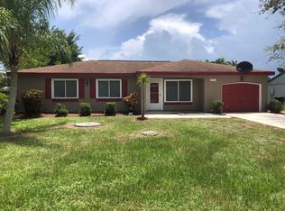 2057 SE Hideaway Cir, Port Saint Lucie, FL 34952