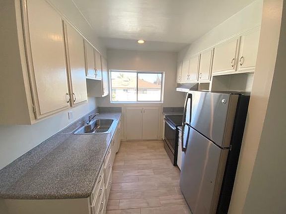 5th image of 1430 Hi Point St #305