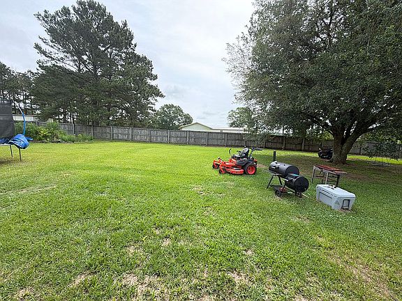 5th image of 39 Jobie Miller Ln