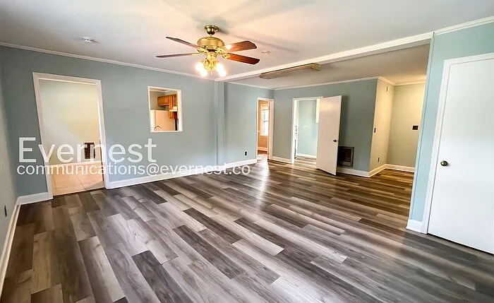 5008 Golfview Dr — Photo 4