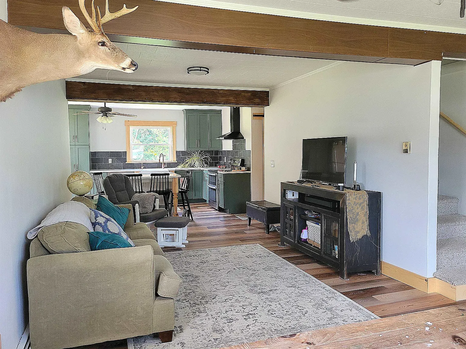 4 bed, 1948 sqft, $2,200 — Photo 3