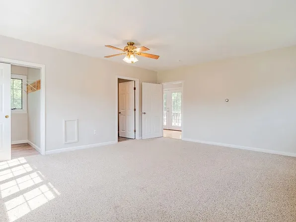 (undisclosed Address), Cape Elizabeth, ME 04107