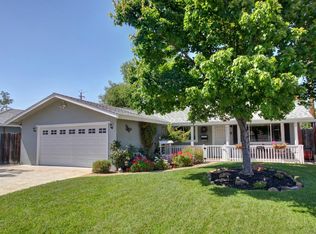8857 Halverson Dr, Elk Grove, CA 95624