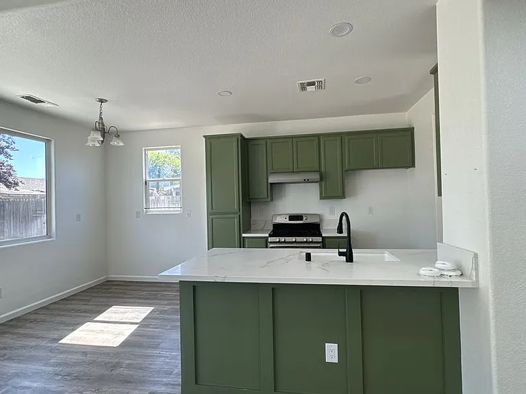 2020 Golden Way — Photo 7