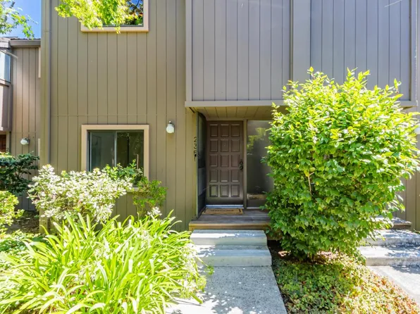 235 Horizon Ave, Mountain View, CA 94043