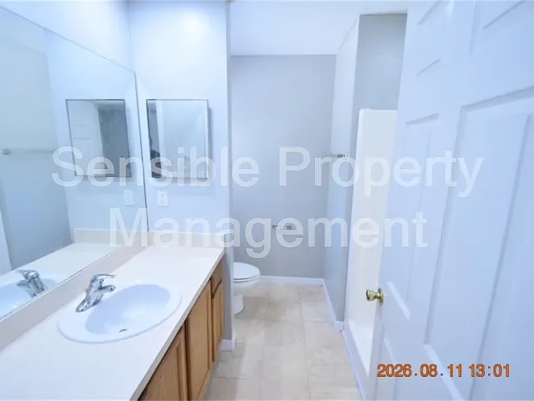 7411 Canterbury St — Photo 16