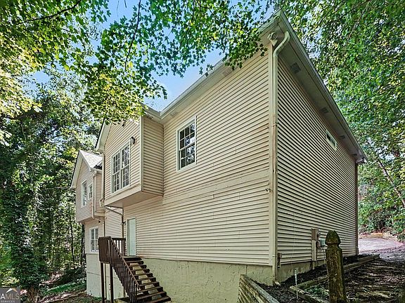 4th image of 3330 Forrest Bend Ln