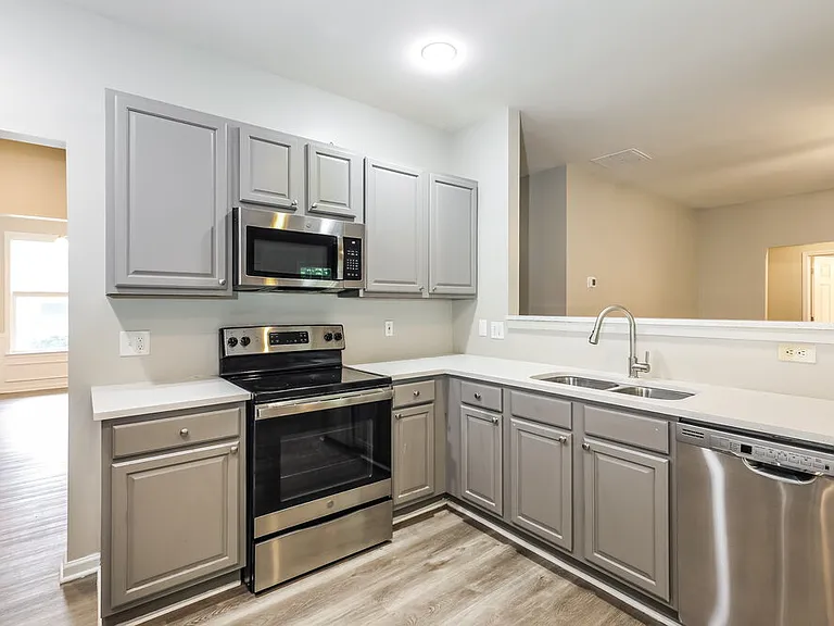 4358 Savannah Dr — Photo 7