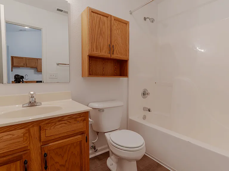 Barton Farms Apartments and Duplexes — Photo 52