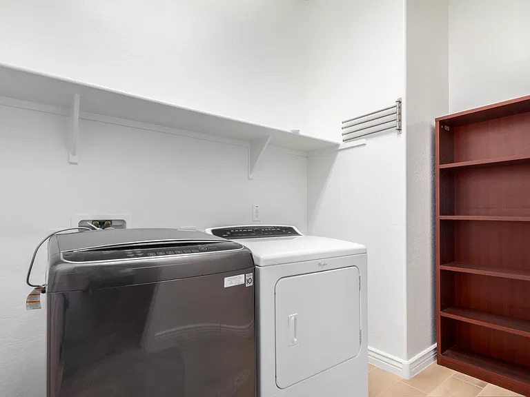 2615 W Balao Dr — Photo 15