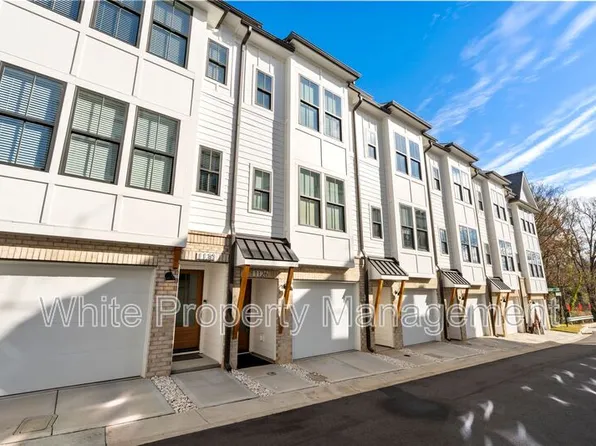 1126 Pegram Crossing Dr, Charlotte, NC 28205