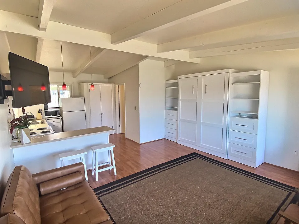 431 N 3rd Ave #2