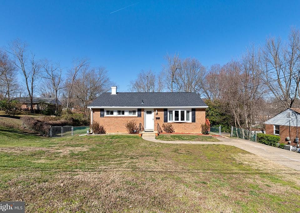 1st image of 6212 Dadson Ct