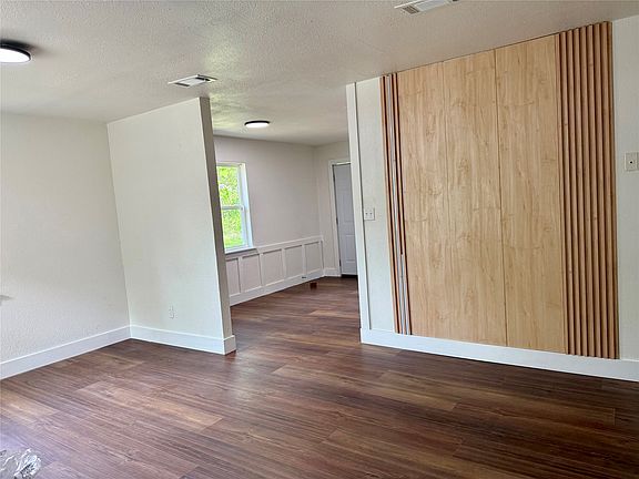 4th image of 1114 Blackburn St