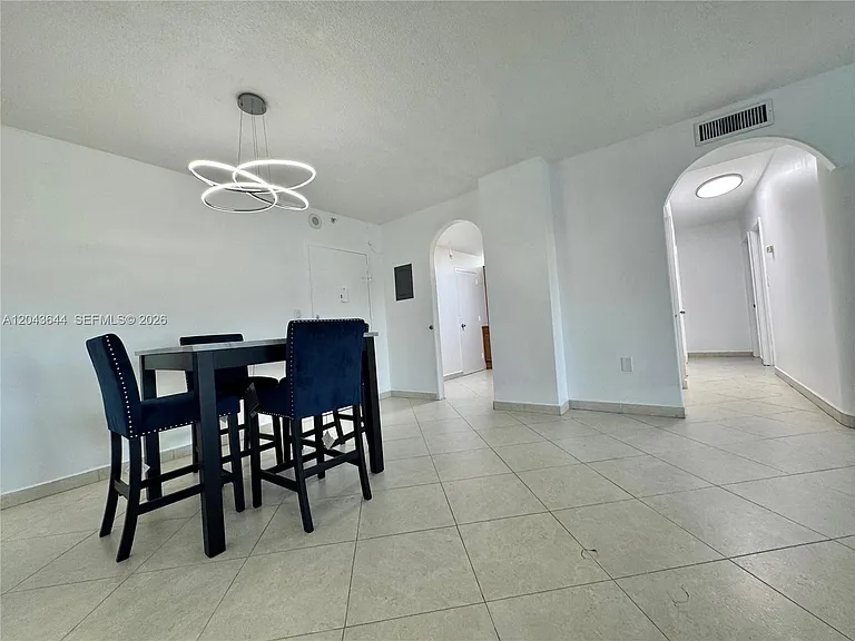 400 Kings Point Dr #411 — Photo 5