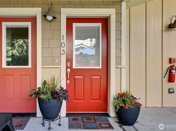 7761 Beacon Place NE #103, Bremerton, WA 98311