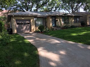 612 S 42nd St, Lincoln, NE 68510