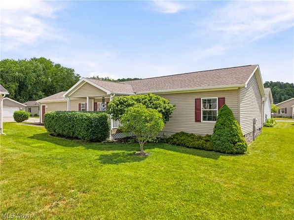 313 Gemini Dr, Dover, OH 44622