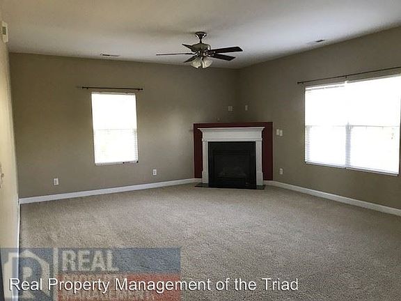 4th image of 2111 Craver Meadows Ct