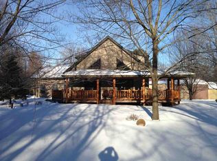 2985 Maple Ridge Rd, Stevens Point, WI 54481