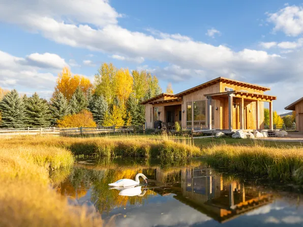 1400 Hoyt Ln, Jackson, WY 83001