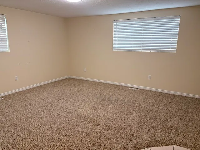 10185 S Chattel Cir — Photo 8