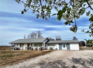 3311 W Drake Rd, Sallisaw, OK 74955