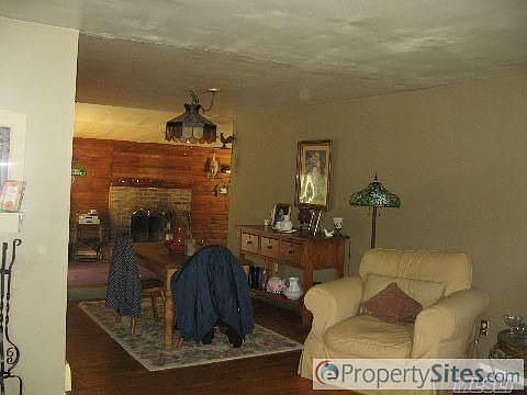 3rd image of 61 S Howell Ave