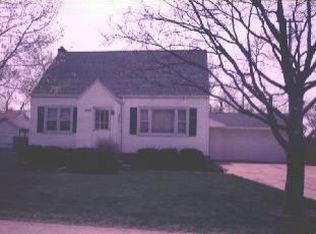 3222 Meadowcrest Dr, Monroe, MI 48162