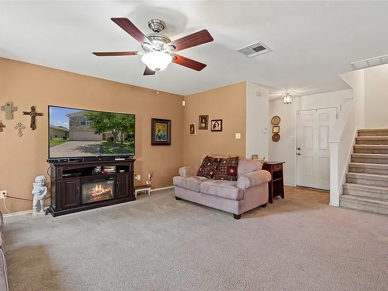 206 Black Forest Rd — Photo 3