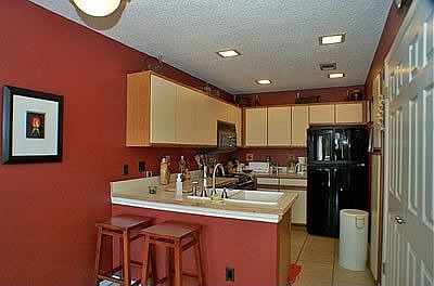 Spacious kitchen