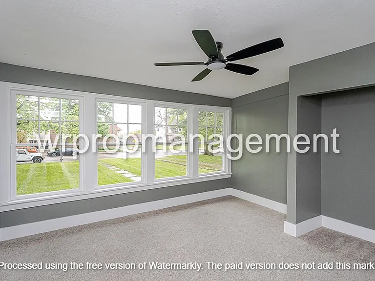 1822 Glendale Ave — Photo 9
