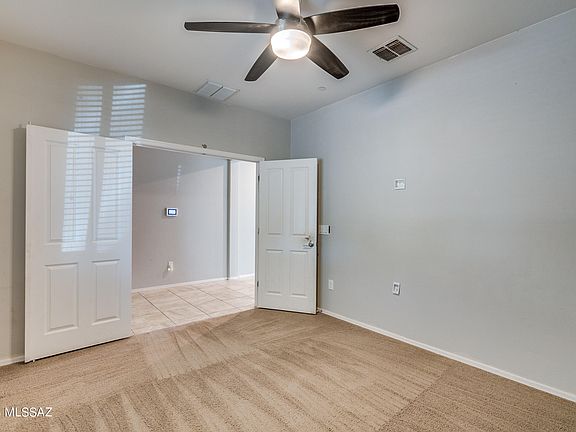 5th image of 590 N Pecan Holiday Ln