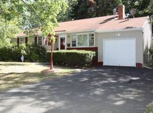 30 Duncan Dr, Latham, NY 12110