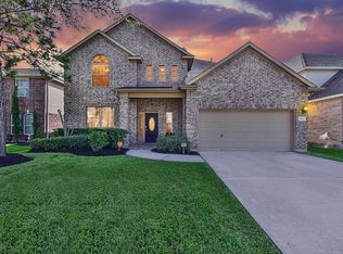 9427 Emerald Lakes Dr, Rosharon, TX 77583