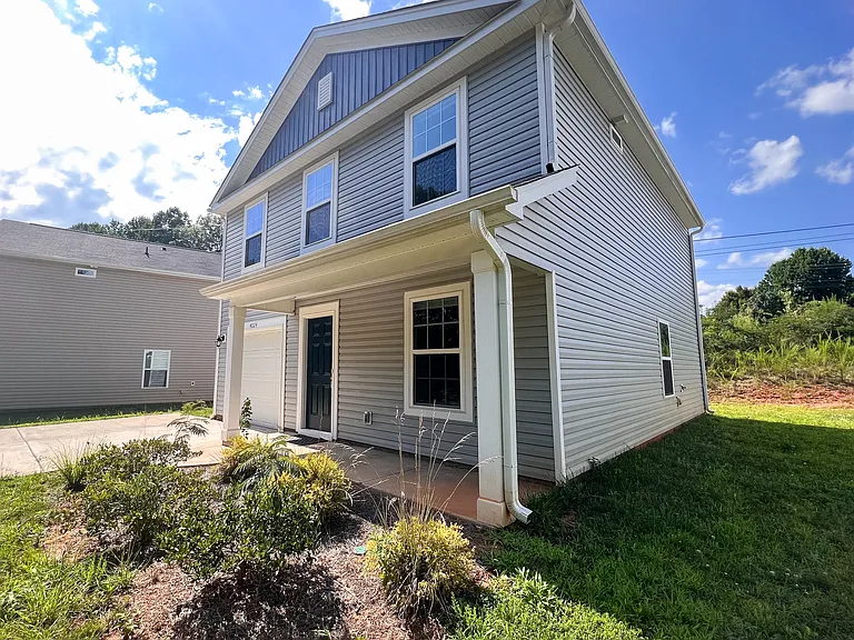 4024 Gibb Ct — Photo 3