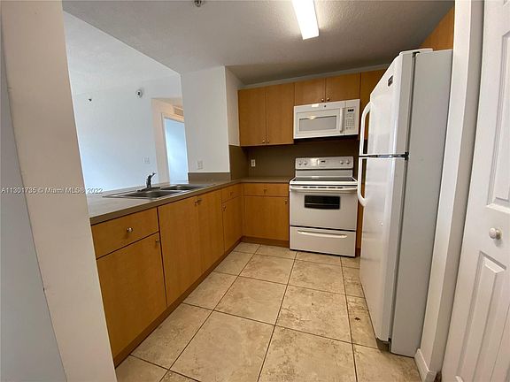 2nd image of 435 SW 12th Ave APT 501
