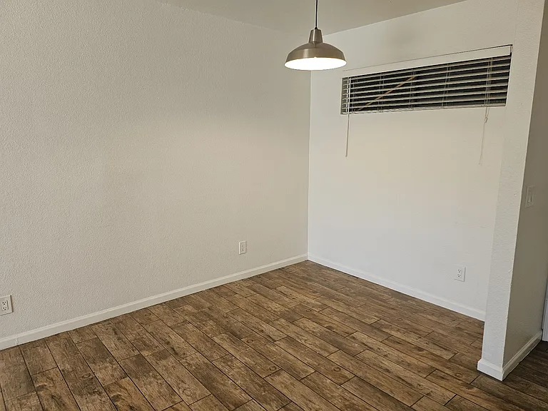 4313 N 19th Ave #102 — Photo 3