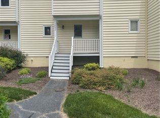 1752 Early Settlers Rd, North Chesterfield, VA 23235