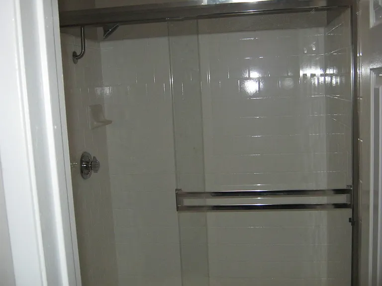 Ramona Apartments — Photo 13