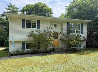 1380 Lake Rd, Shelburne, NS B0T 1W0