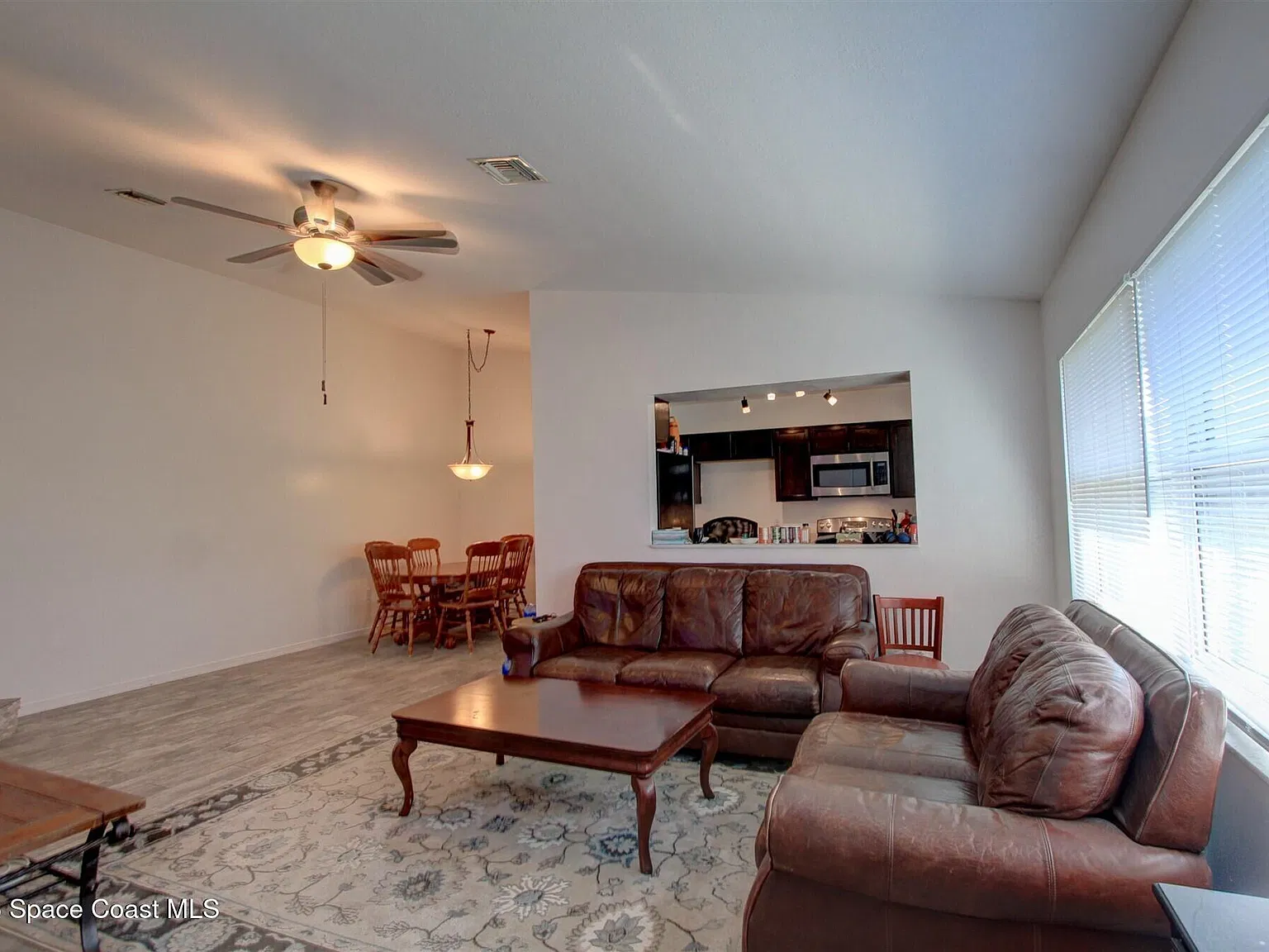 2 bed, 2.0 bath, 1076 sqft, $2,250 — Photo 4