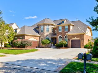 47816 Addario Dr, Shelby Township, MI 48315