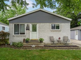 1204 S Campbell Rd, Royal Oak, MI 48067