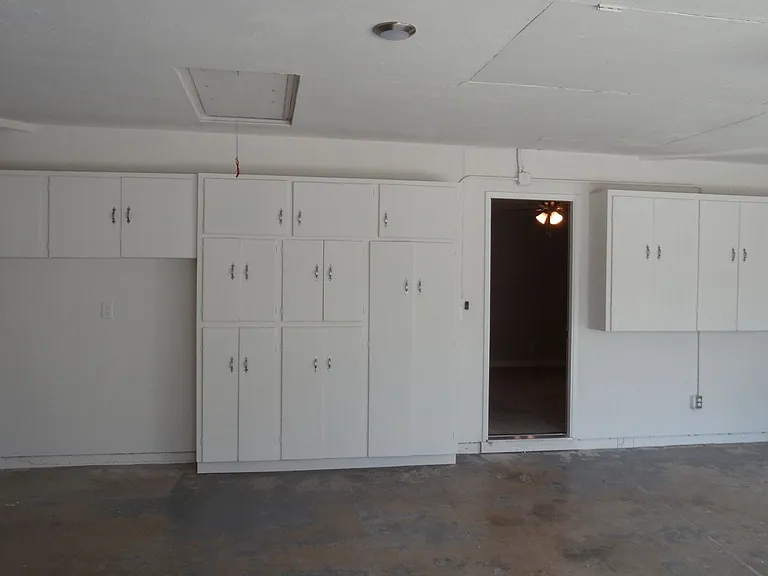 1241 E Diana Ave — Photo 31