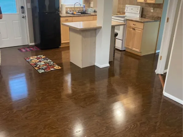 (undisclosed Address), Islip Terrace, NY 11752